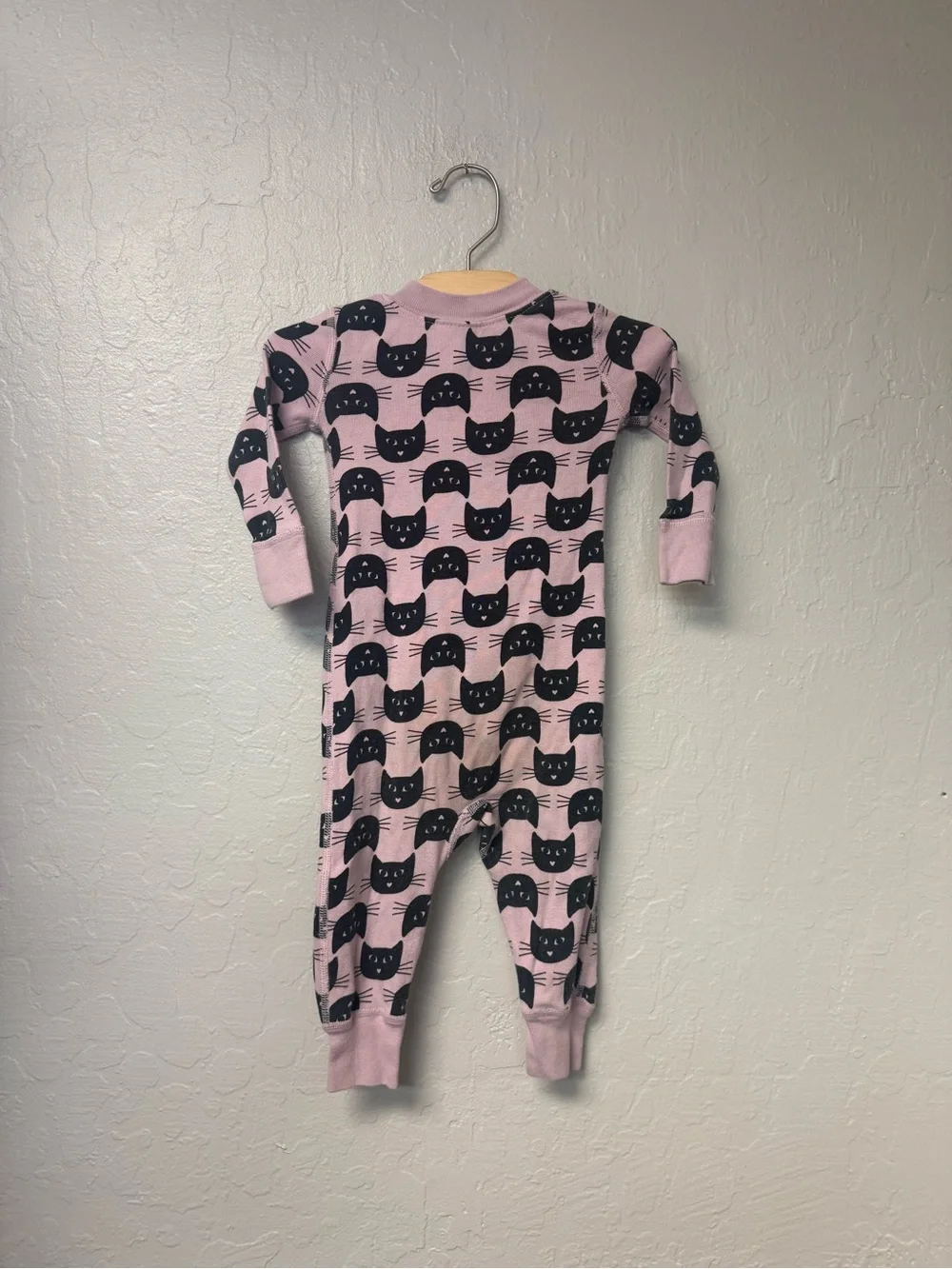$15 ADD ON hanna andersson pink zippy pajama cat 12-18M mini boden zara